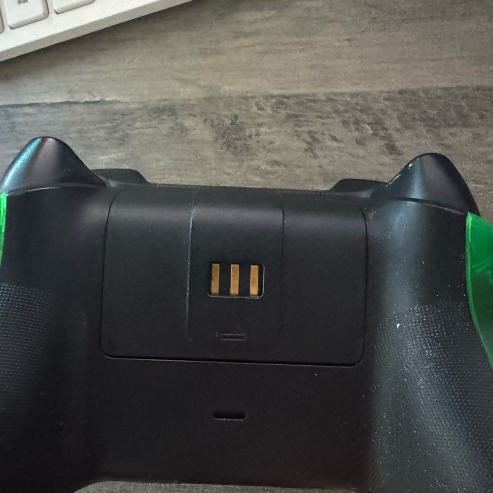 Xbox Razer Controller - Picture 2 of 4